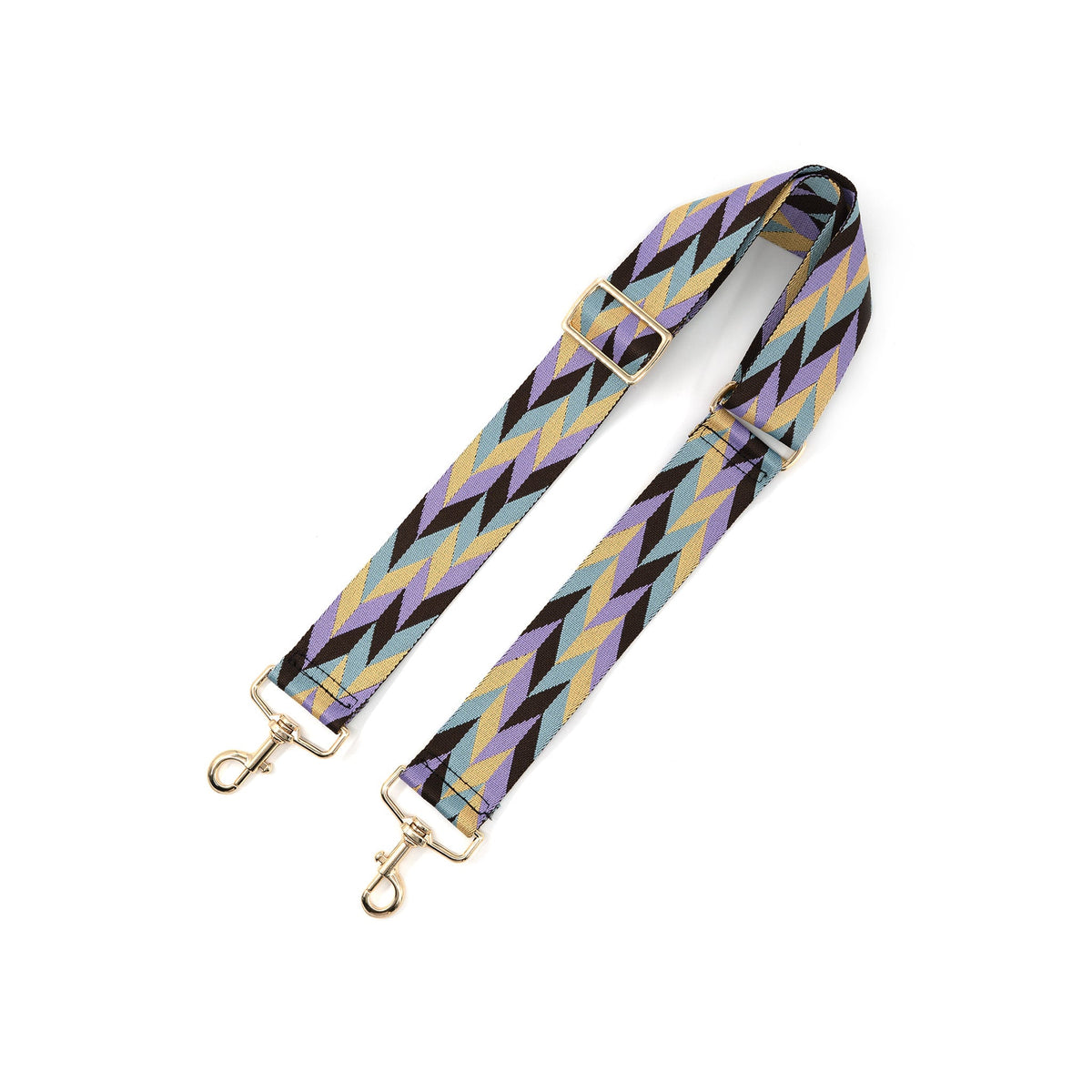 BC099 - Gold hardware